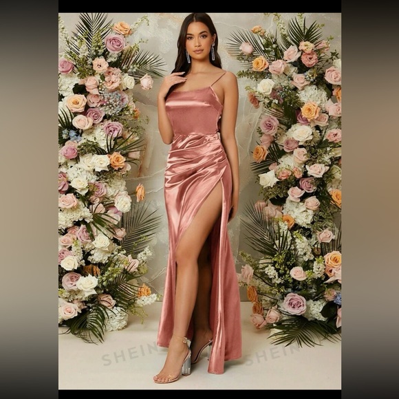 Belle Tie Backless Split Thigh Dress - Picture 5 of 7